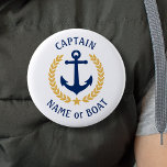 Kapitein Anchor Gold Laurel White Ronde Button 5,7 Cm<br><div class="desc">Een persoonlijke Button met de naam van uw boot, familienaam of andere gewenste tekst en kapitein of een andere rang indien nodig. Met een aangepast nautisch bootanker, gouden laurelbladeren en sterembleem op wit of pas de primaire kleur eenvoudig aan op het huidige thema. Maakt een groot cadeau voor vaders dag,...</div>