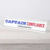 Kapitein Compliance Auditing Superheld Male Audito Bureau Naambordje (Voorkant)