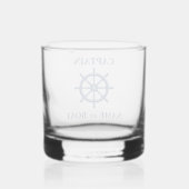 Kapitein Jouw naam of Boot Nautical Helm Wheel Nav Whisky Glas (Achterkant)