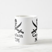 Kapitein Mam Mok (Center)