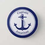 Kapitein Nautical Anchor Navy, gepersonaliseerd Ronde Button 5,7 Cm<br><div class="desc">Dit nautische ontwerp heeft een blauw marineanker met een cirkelvormige touwgrens en blauw van de marine rond de rand. De blauwe tekst boven het anker staat "Kapitein". De tekst hieronder is een naam voor u om zich te personaliseren.</div>