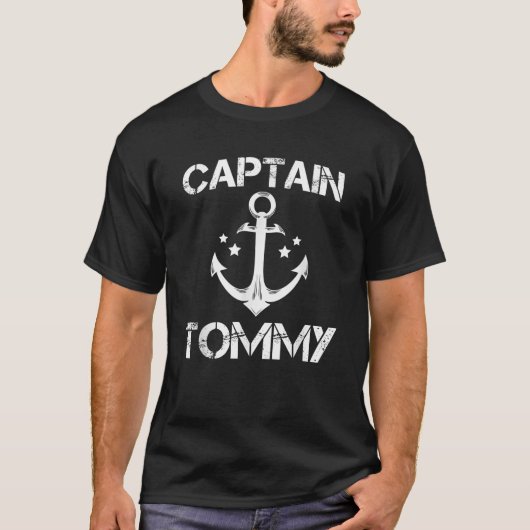 KAPITEIN TOMMY Grappige Verjaardag Gepersonaliseer T-shirt (Voorkant)