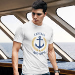 Kapitein Uw Boat Naam Anchor Gold Laurel White T-shirt<br><div class="desc">Een aangepaste nautische bootanker,  gouden laurelbladeren en een gouden ster met Kapitein rang of andere titel en Uw persoonlijke naam of Boat Name op een witte T-shirt. Het maakt een geweldig cadeau.</div>