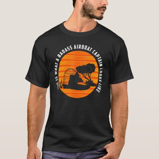 Kapitein van de luchtboot Badass T-shirt (Voorkant)