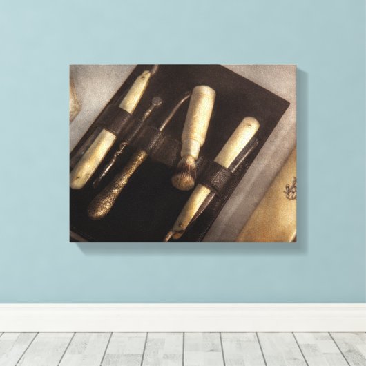 Kapper - Scheren - Het scheerset Canvas Afdruk (Insitu (Houten vloer))
