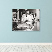 Kapperszaak, 1923 canvas afdruk (Insitu (Houten vloer))