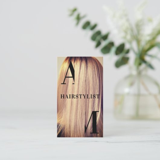 Kapsel cover gigantische initialen visitekaartje (Staand voorkant)