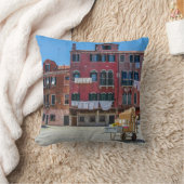 Kar met dozen in Venetië Kussen (Deken)