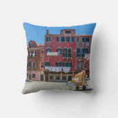 Kar met dozen in Venetië Kussen (Achterkant)