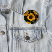 Karakteristieke zonnebloemspeld ronde button 5,7 cm (In situ)