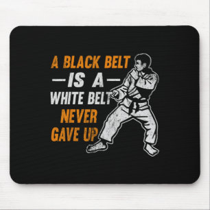 Karate Cadeau Een Zwarte Band Is Een Witte Band Di Muismat