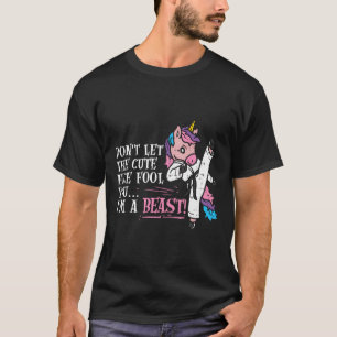Karate Eenhoorn Schattige Gezicht Beest Grappig Ma T-shirt