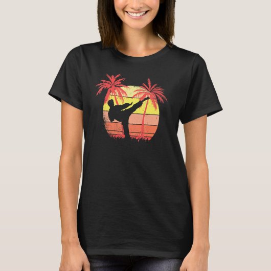 Karate High Kick Summer Sunset 80s Palm T-shirt (Voorkant)