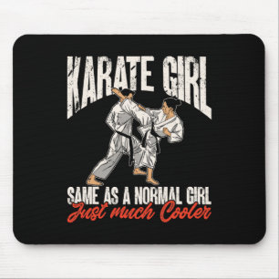 Karate Karate Girl is net hetzelfde als een normaa Muismat