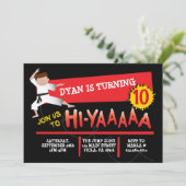 Karate Kick Red Birthday Party Invitation Kaart (Staand voorkant)
