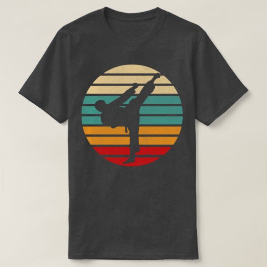 Karate Kick Retro Sun Karate Fighter T-shirt (Design voorkant)