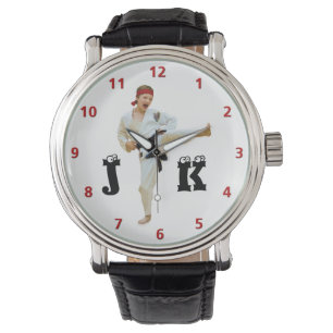 Karate Kicking Black Belt past Monogram aan Horloge