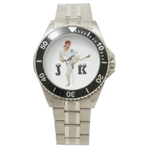 Karate Kicking Black Belt past Monogram aan Horloge