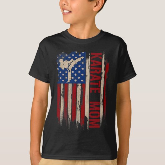 Karate Mama Amerikaanse Vlag De Kick Gift T-shirt (Voorkant)