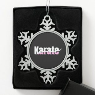 Karate Martial Arts Meisjesachtig Roze Tin Sneeuwvlok Ornament