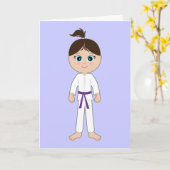 Karate meisje gefeliciteerd Paarse riem Kaart (Gele Bloem)