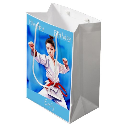 Karate meisje verjaardag medium cadeauzakje (Voorkant Gekanteld)