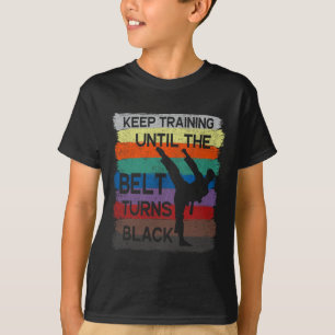 Karate ontwerp blijf trainen tot de band verandert t-shirt