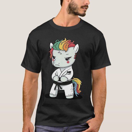 Karate Unicorn in Keikogi Japanese Karateka T-shirt (Voorkant)