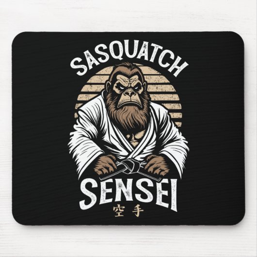 Karate Warrior Legend Sasquatch Sensei Bigfoot Mar Muismat (Voorkant)