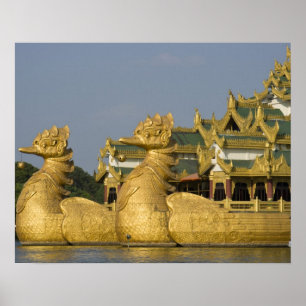 Karaweik Hall is een landmark van Yangon, gelegen Poster