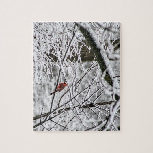 Kardinaal in de besneeuwde bomen legpuzzel (Verticaal)