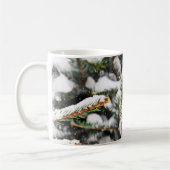 Kardinaal in een dennenboom koffiemok (Links)