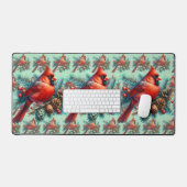 Kardinaal op dennentak met winterbessen bureaumat (Keyboard & Muis)
