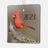 Kardinaal op een cholla rib keramisch ornament (Links)
