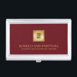 Kardinaal Red Leather Business Corporate Gold Logo Visitekaarthouder<br><div class="desc">Deze luxueuze visitekaartjes houder heeft een verfijnde kardinale rode lederen textuur, perfect gecombineerd met uw zakelijke logo over een nepgouden overlay voor een premium, professionele uitstraling. Jouw naam, beroep of vaste naam onderscheidt zich in weelderige goudkleurige letters, waardoor een tijdloze en onvergetelijke indruk ontstaat. Ideaal voor professionals in verschillende sectoren,...</div>