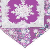 Kardinaal rode rozenkrans & sneeuwvlok korte tafelloper (Hoek)