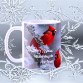 Kardinaal verschijnen engelen in de buurt van Heri Koffiemok