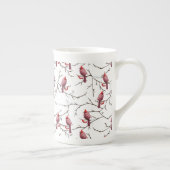 Kardinale vogels, winterkersen en sneeuwpatronen porselein kop (Rechts)