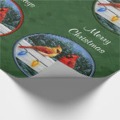 Kardinalen en kerstlampjes groen cadeaupapier (Hoek)