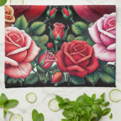 Kardinalen te midden van levendige Rozen Theedoek (Gevouwen)
