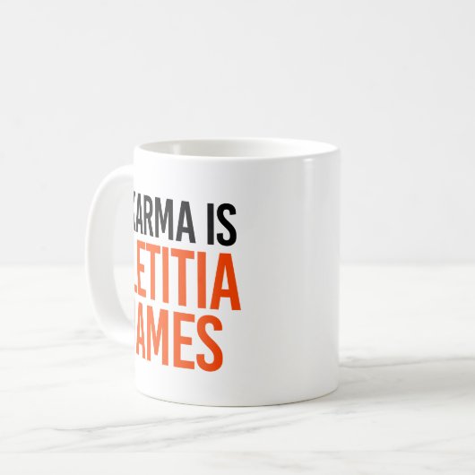 Karma is Letitia Koffiemok (Voorkant links)