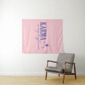 Karma is Mijn Vriendje Wandkleed (In Situ (horizontaal))