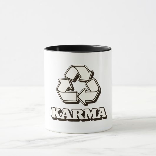 Karma Mok (Midden)