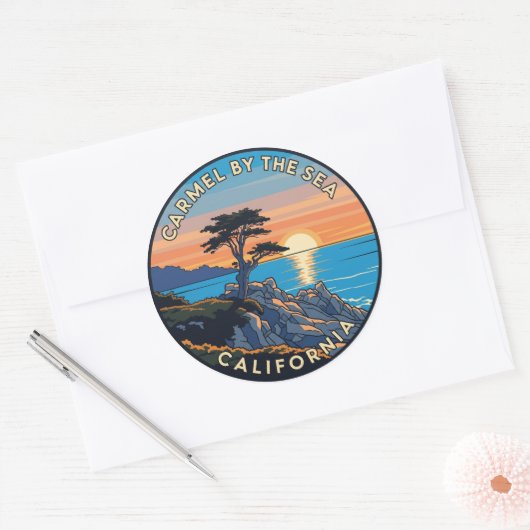 Karmel-bij-het-zee eenzame cipres ronde sticker (Envelop)