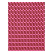 Karmozijnrood Roze Chevron Zigzag Design Tafelkleed (Voorkant)