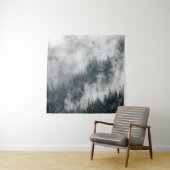 Karpatenbergen in de wolken, mist in het mou wandkleed (In situ)