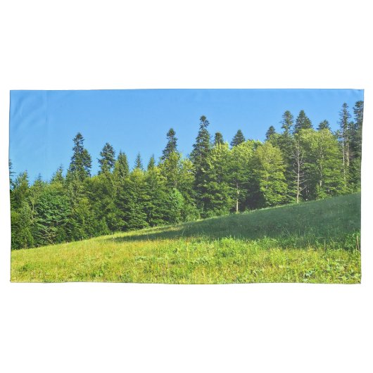 Karpatische Groene Weide – Roemeense Bergprint Kussensloop (Voorkant-Links)
