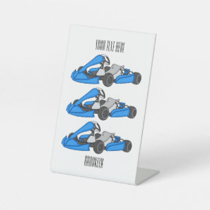 Kart racing cartoon afbeelding reclamebord met voetstuk