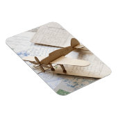 Kartonservliegtuig op briefkaarten magneet (Rechterzijde)