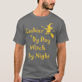 Kassamedewerker Overdag Heks 's Nachts Grappig Hal T-shirt